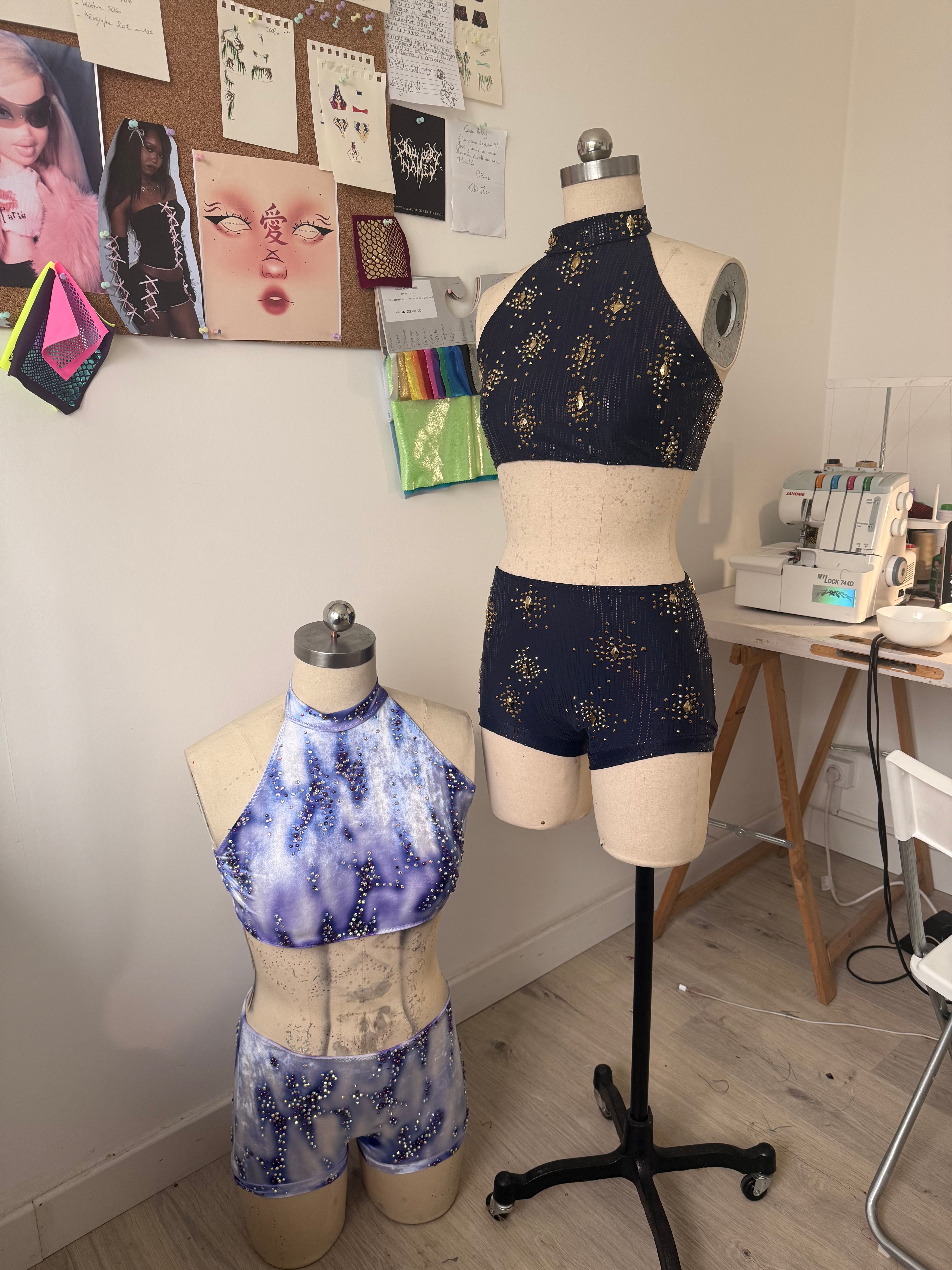 IPSF SET rhinestones